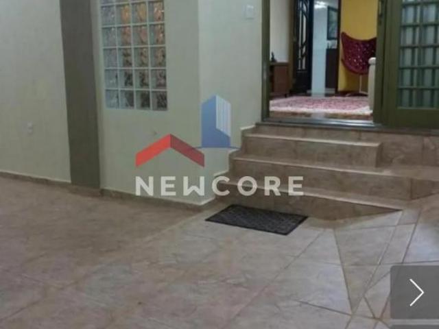Sobrado em Rua Primeiro de Maio Jardim Dom Henrique Botucatu/SP
