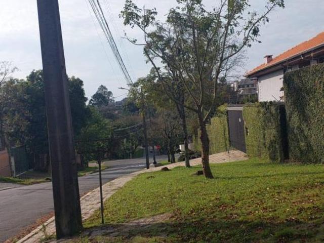 Sobrado em São Lourenço, Curitiba/PR de 129m² 3 quartos à venda por R$ 949.000,00