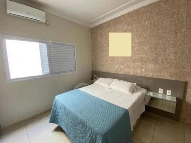 Sobrado em São Miguel com ótima localização recém reformado