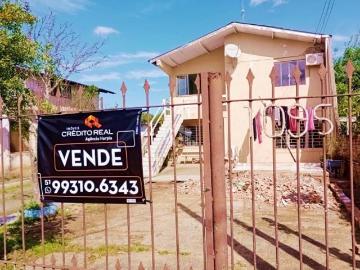 Sobrado em terreno 22x44 no bairro Niterói
