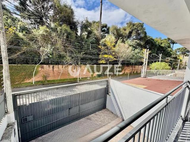 Sobrado em Uberaba, Curitiba/PR de 124m² 3 quartos à venda por R$ 636.000,00