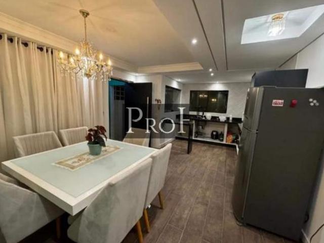 Sobrado em Vila das Valsas, São Bernardo do Campo/SP de 196m² 3 quartos à venda por R$ 690.000,00
