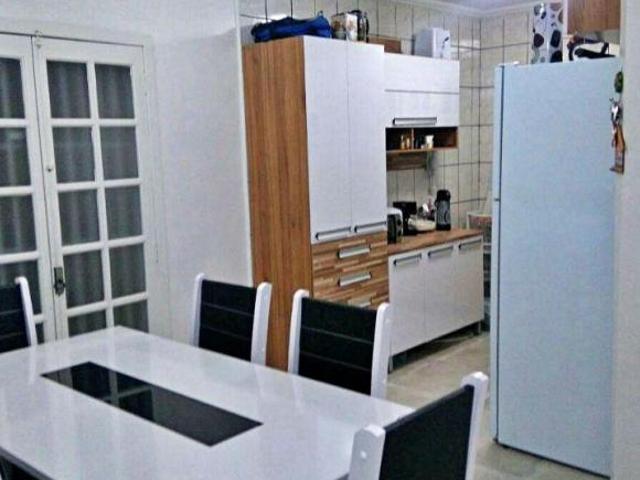 Sobrado em Vila São Sebastião, Mogi das Cruzes/SP de 100m² 3 quartos à venda por R$ 530.000,00