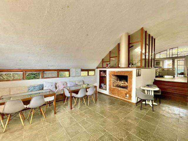 Sobrado em Vila Santo Antônio, Cotia/SP de 253m² 4 quartos à venda por R$ 987.000,00 ou para locação R$ 7.000,00/mes
