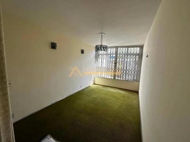 Sobrado em Vila Vianelo, Jundiaí/SP de 176m² 3 quartos à venda por R$ 650.000,00