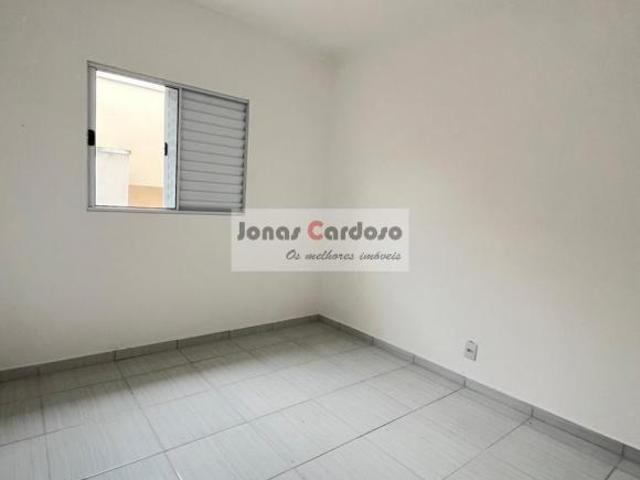 Sobrado em Villagio na Vila São Paulo: 2 quartos, 1 sala, 2 banheiros, 1 vaga, 58,60m². Condição esp