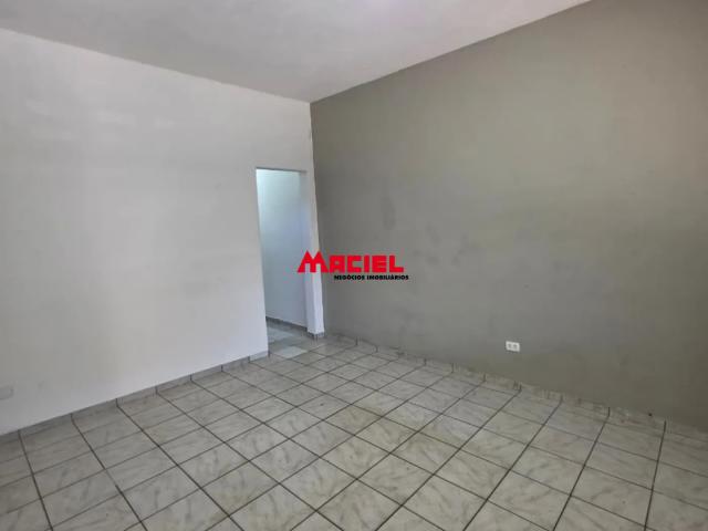 Sobrado Espaçoso no Jardim Santa Inês I 183 m² de Conforto e Praticidade para Sua Família