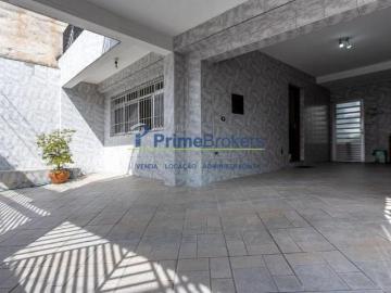 Sobrado Espaçoso com Quintal, Área Gourmet e 3 Vagas na Vila Guarani Próximo ao Metrô Conceição