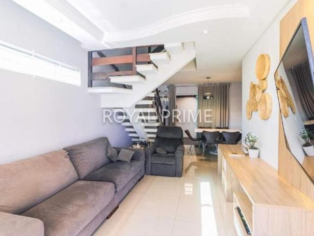 Sobrado frente rua com 3 dormitórios 1 suíte para venda, 186 m² Portão Curitiba/PR