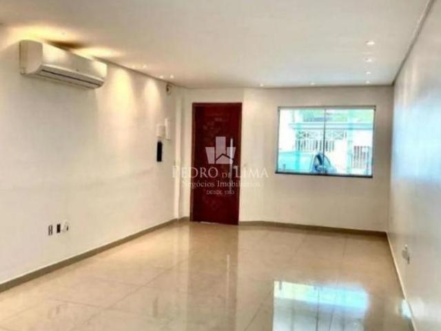 Sobrado Frontal, 4 dormitórios, 4 suítes, 2 vagas na Vila Formosa