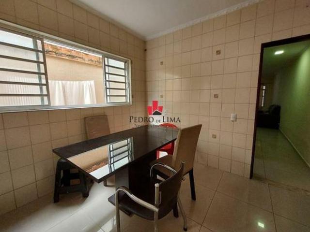 Sobrado frontal com 3 dormitórios, 2 vagas, 130 m², terreno 5x25, na região Penha