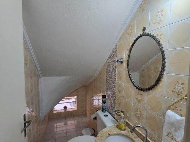 Sobrado iluminado e muito bem conservado. Excelente oportunidade!