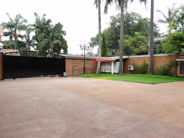 Sobrado Imponente na Esquina Mais Valorizada do Jardim América 1.355m² de Terreno, 12 Vagas