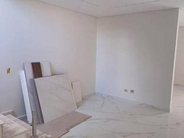 SOBRADO INDIVIDUAL COM AMPLO TERRAÇO, 141 m² de área construída, R$ 1.050.000 Capão Raso Curiti