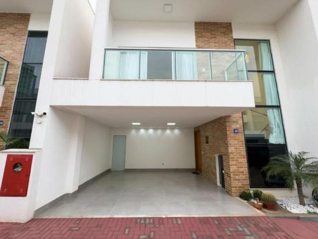 Sobrado — Jardim Vitória | 3 Suítes | 197m²