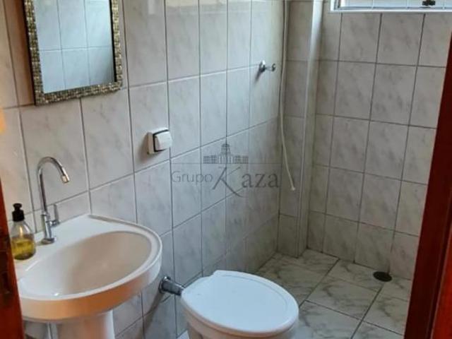 Sobrado Jardim das Indústrias 3 dormitórios 113m²