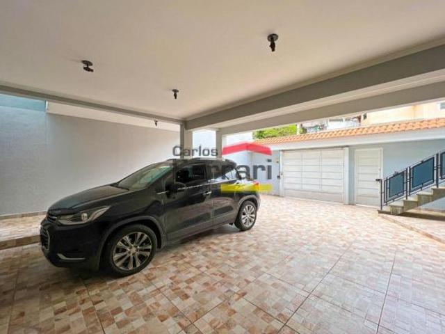 Sobrado Jardim Guapira, 3 quartos, 1 suíte, 4 wc, 6 vagas, quintal e churrasqueira