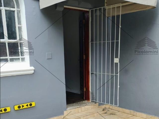 Sobrado para Alugar na Vila Mariana R$ 4.000,00: 3 Quartos, 2 salas, 1 Vaga, Quintal