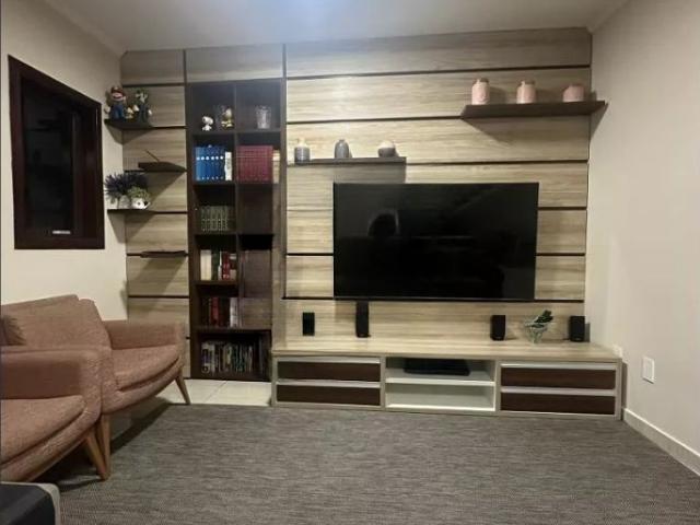 Sobrado para alugar com 8 quartos e 400 m² por R$ 9.500/mês