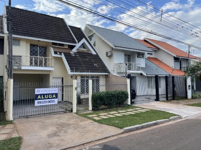 Sobrado para alugar com 1 Suíte + 2 Quartos em Jardim Guaporé, Maringá PR