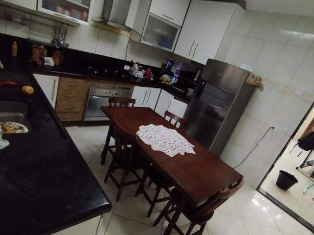 Sobrado para alugar com 3 quartos e 113 m² por R$ 3.600/mês