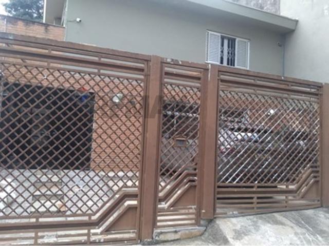 Sobrado para alugar com 3 quartos e 248 m² por R$ 7.500/mês