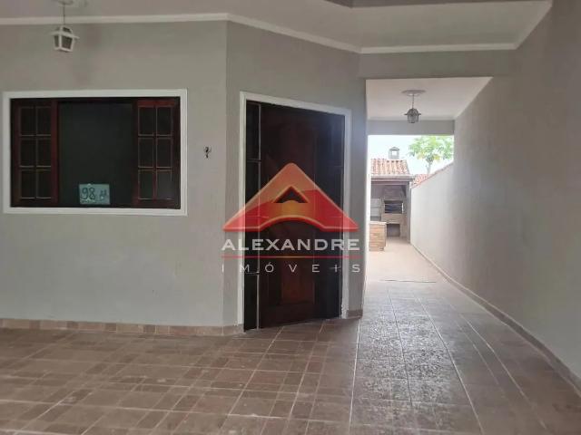 Sobrado para Aluguel com 3 quartos, 150 m² por R$ 3.500