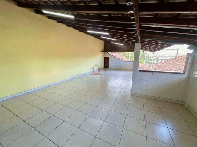 Sobrado para Aluguel com 3 quartos, 155 m² por R$ 3.500