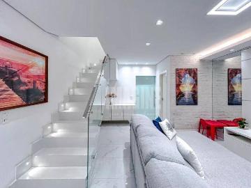 Sobrado para Aluguel com 3 quartos, 160 m² por R$ 7.400