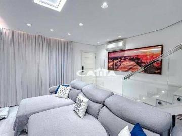 Sobrado para Aluguel com 3 quartos, 160 m² por R$ 7.400