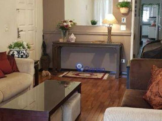 Sobrado para Aluguel com 3 quartos, 180 m² por R$ 6.150