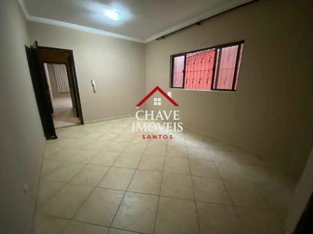 Sobrado para Aluguel com 3 quartos, 182 m² por R$ 3.900
