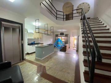Sobrado para Aluguel com 3 quartos, 189 m² por R$ 5.000