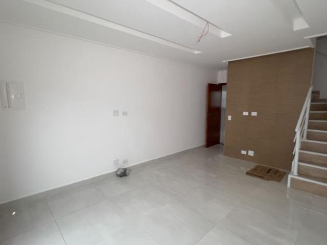 Sobrado para Aluguel com 3 quartos, 100 m² por R$ 3.700