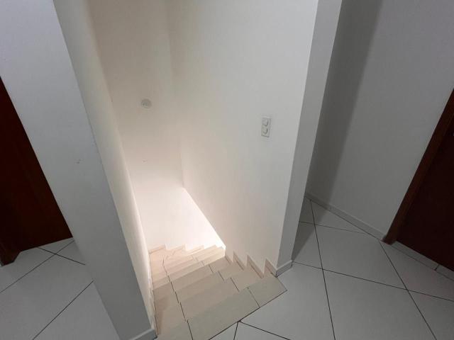 Sobrado para Aluguel com 3 quartos, 110 m² por R$ 3.100