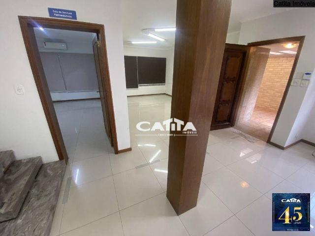 Sobrado para Aluguel com 3 quartos, 265 m² por R$ 9.000