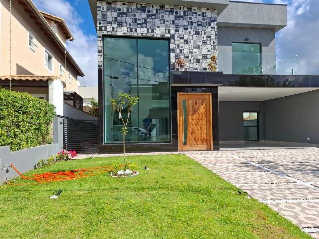 Sobrado para Aluguel com 3 quartos, 319 m² por R$ 11.000