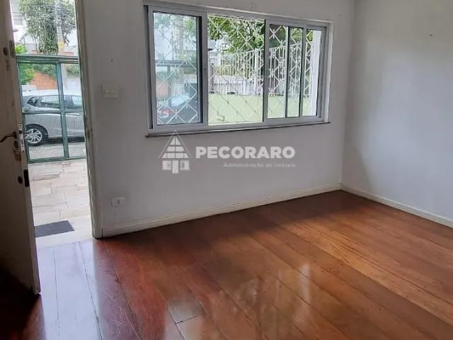 Sobrado para Aluguel com 3 quartos, 86 m² por R$ 6.000