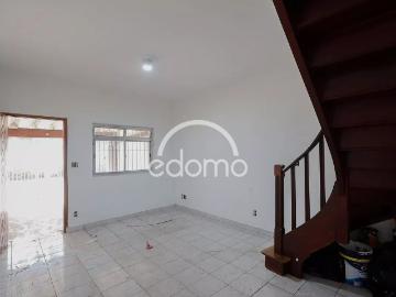 Sobrado para Aluguel com 2 quartos, 68 m² por R$ 2.500