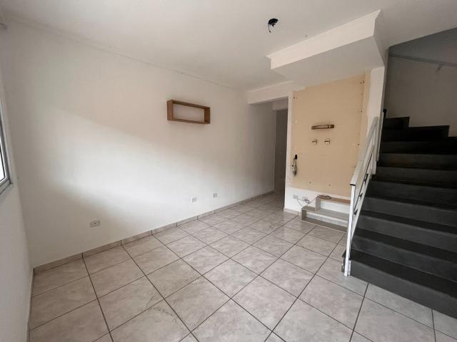 Sobrado para Aluguel com 2 quartos, 78 m² por R$ 1.800