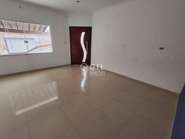 Sobrado para Aluguel com 4 quartos, 170 m² por R$ 2.300