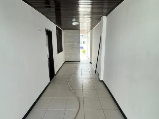 Sobrado para aluguel possui 450 metros quadrados com 6 quartos em Cohafuma São Luís MA