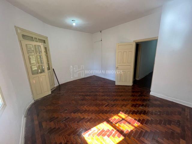 SOBRADO PARA LOCAÇAO REF. HI15013