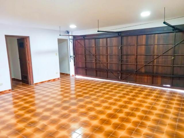 Sobrado para locação no Jardim Prudência