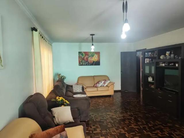 Sobrado para Locação em Campo Largo, Centro, 4 dormitórios, 1 suíte, 3 banheiros, 5 vagas