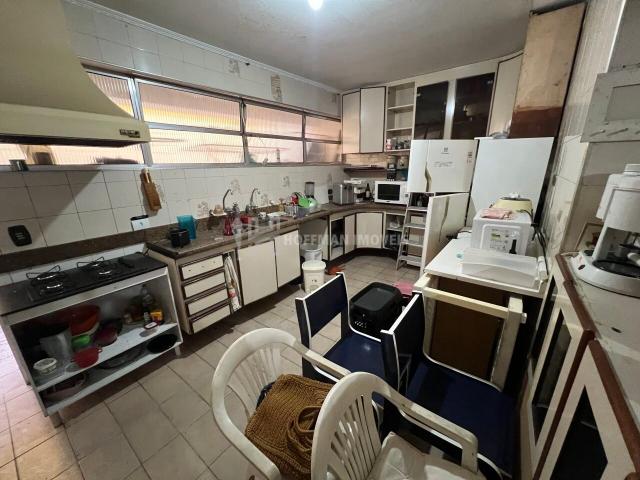 Sobrado 7 Dormitórios à Locação, 552 m² Centro São Caetano do Sul. REF. HI15964