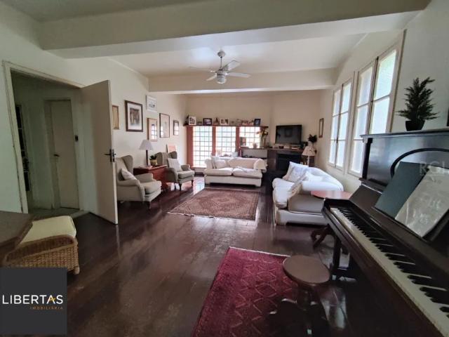 Sobrado para Venda 345m², 4 dormitórios, sendo 2 suites, 2 vagas Independênc