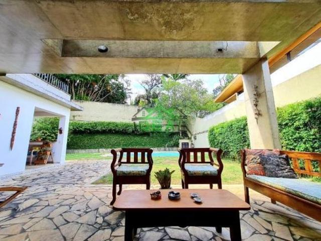 Sobrado 4 suítes com piscina privativa no Boaçava