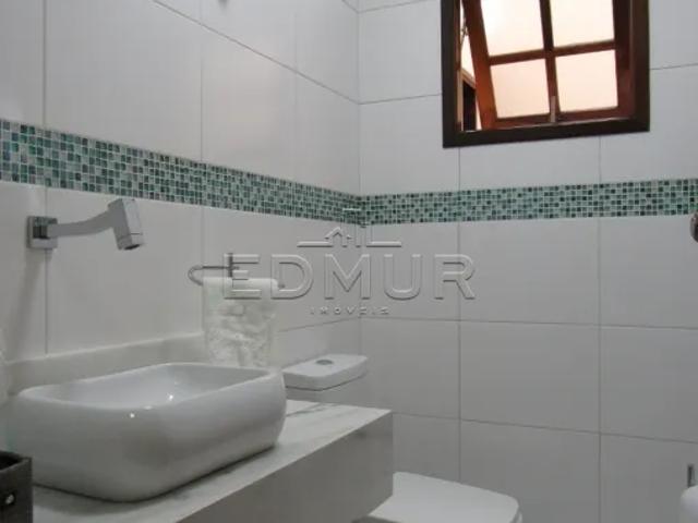 SOBRADO para VENDA com 191m² no bairro Vila Alto de Santo André com 3 quartos e 3 vagas. Santo André