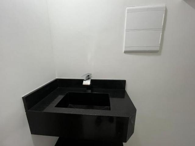 Sobrado para venda com 2 quartos, sendo 1 suíte, 80m²